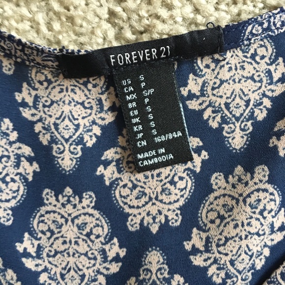 Patterned blouse - Picture 3 of 3